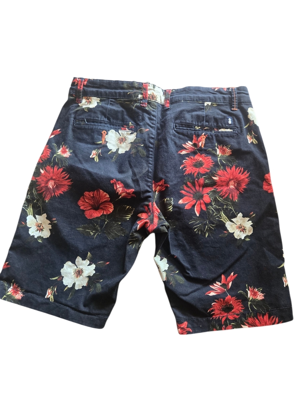 Denim & Flower Navy Floral Print Flat-Front Shorts with Red Accents - Picture 2 of 6